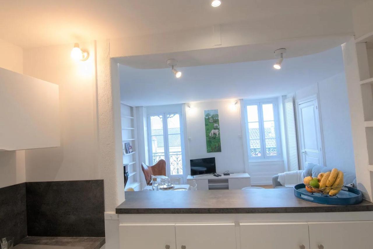 La Place Gourmande Mâcon Extérieur photo